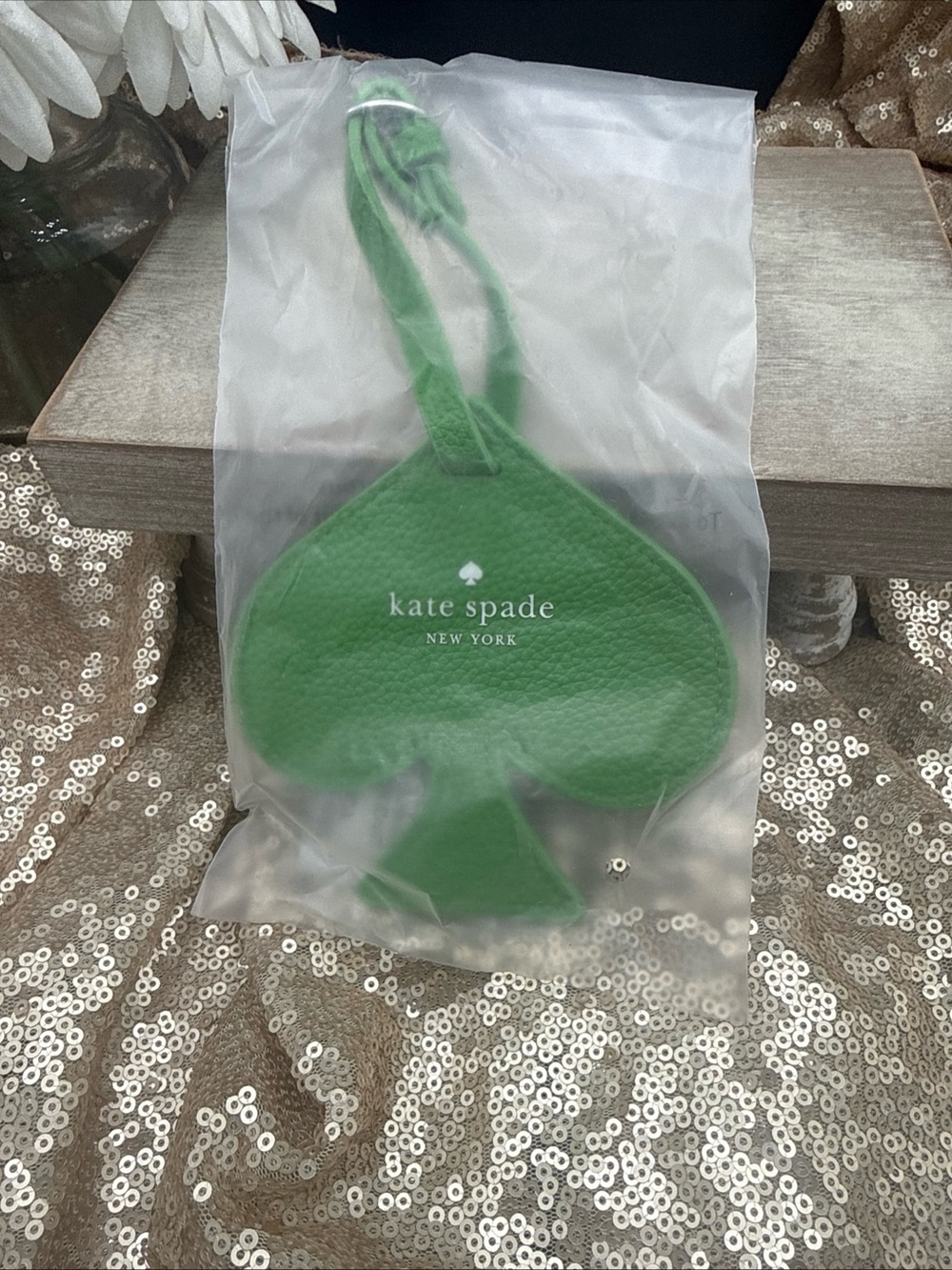 kate spade green spade-shaped leather bag charm luggage
